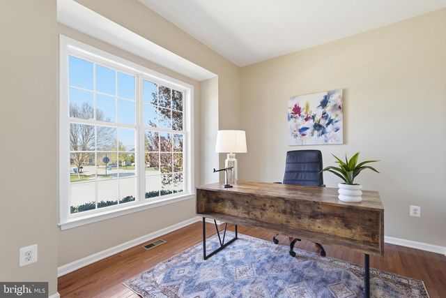22951 WEYBRIDGE SQ, Ashburn, VA 20148