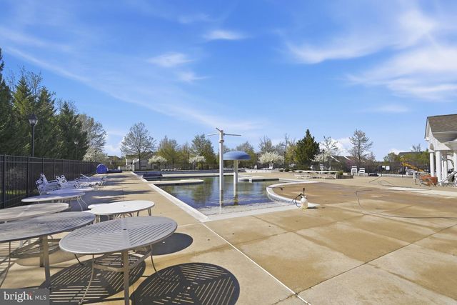 22951 WEYBRIDGE SQ, Ashburn, VA 20148