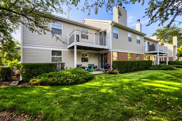 75 LARCH Court Z1, Schaumburg, IL 60193