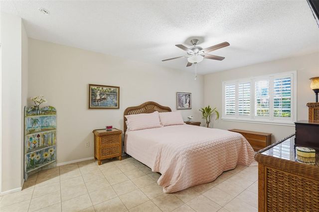 2238 LARK CIRCLE W D, Palm Harbor, FL 34684