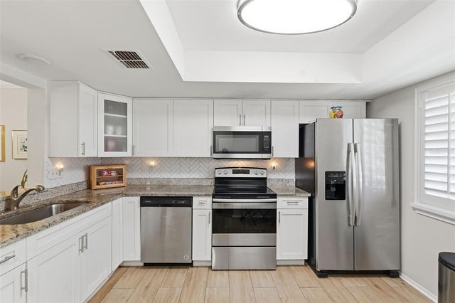 2238 LARK CIRCLE W D, Palm Harbor, FL 34684