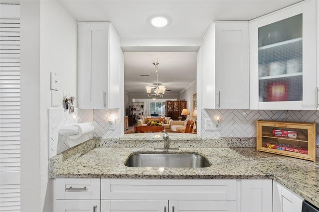 2238 LARK CIRCLE W D, Palm Harbor, FL 34684