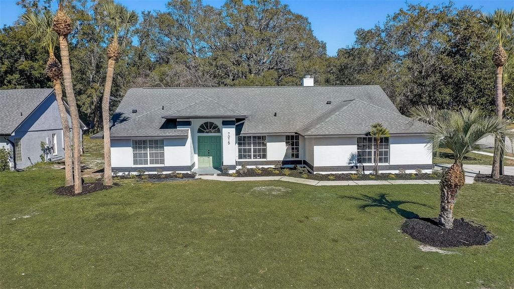 Image 2 of property listing at 7015 OAKMORE LANE, Orlando, FL 32818