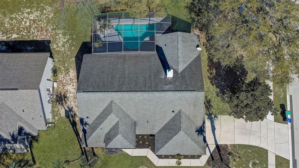 Image 18 of property listing at 7015 OAKMORE LANE, Orlando, FL 32818