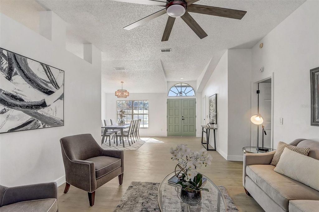 Image 26 of property listing at 7015 OAKMORE LANE, Orlando, FL 32818