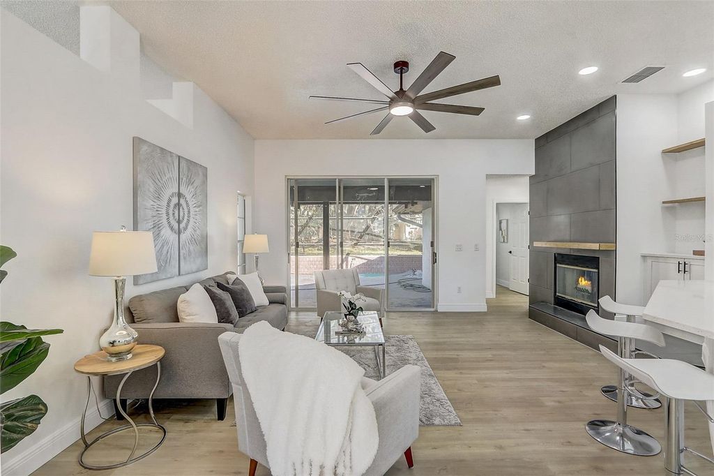 Image 29 of property listing at 7015 OAKMORE LANE, Orlando, FL 32818