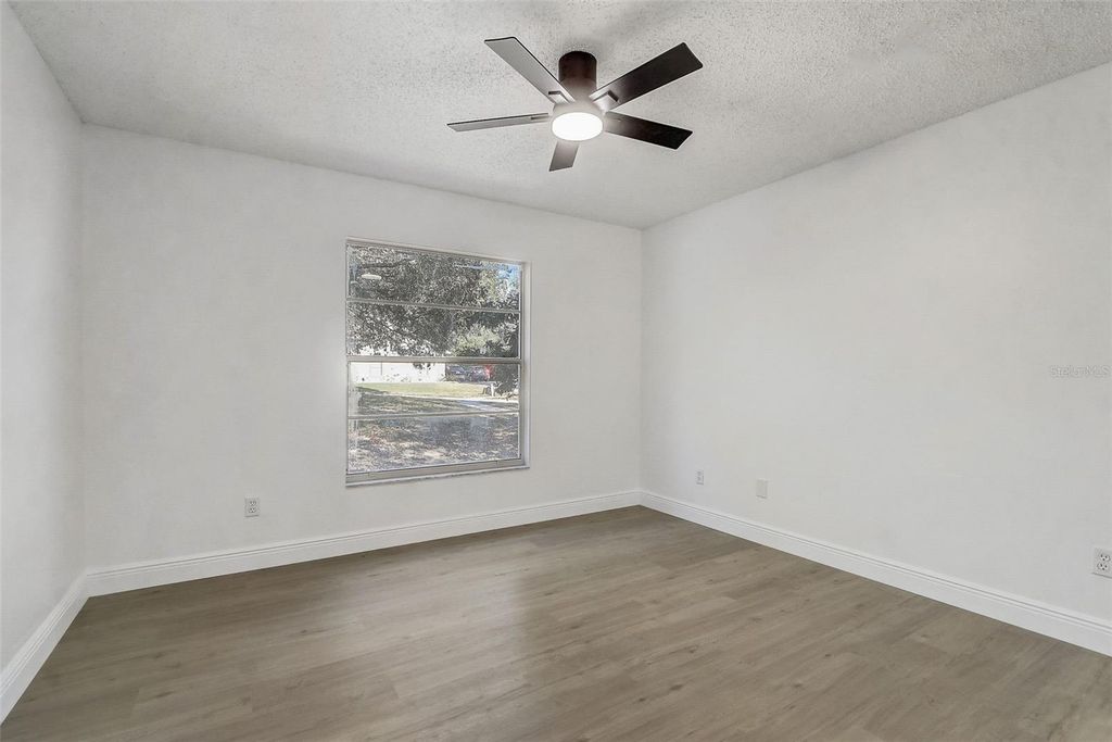 Image 40 of property listing at 7015 OAKMORE LANE, Orlando, FL 32818