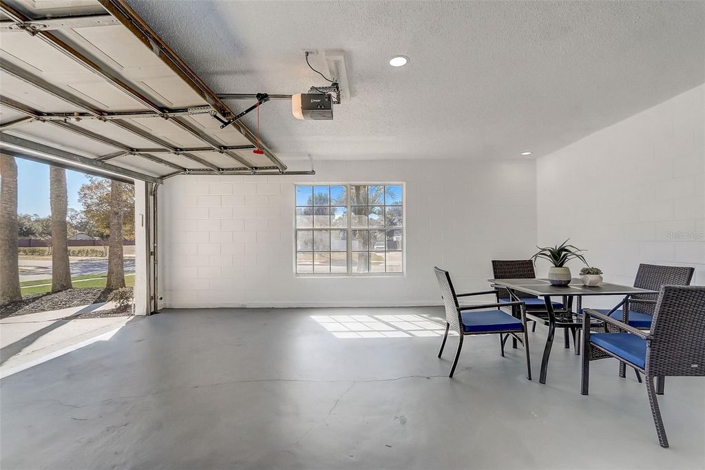 Image 57 of property listing at 7015 OAKMORE LANE, Orlando, FL 32818