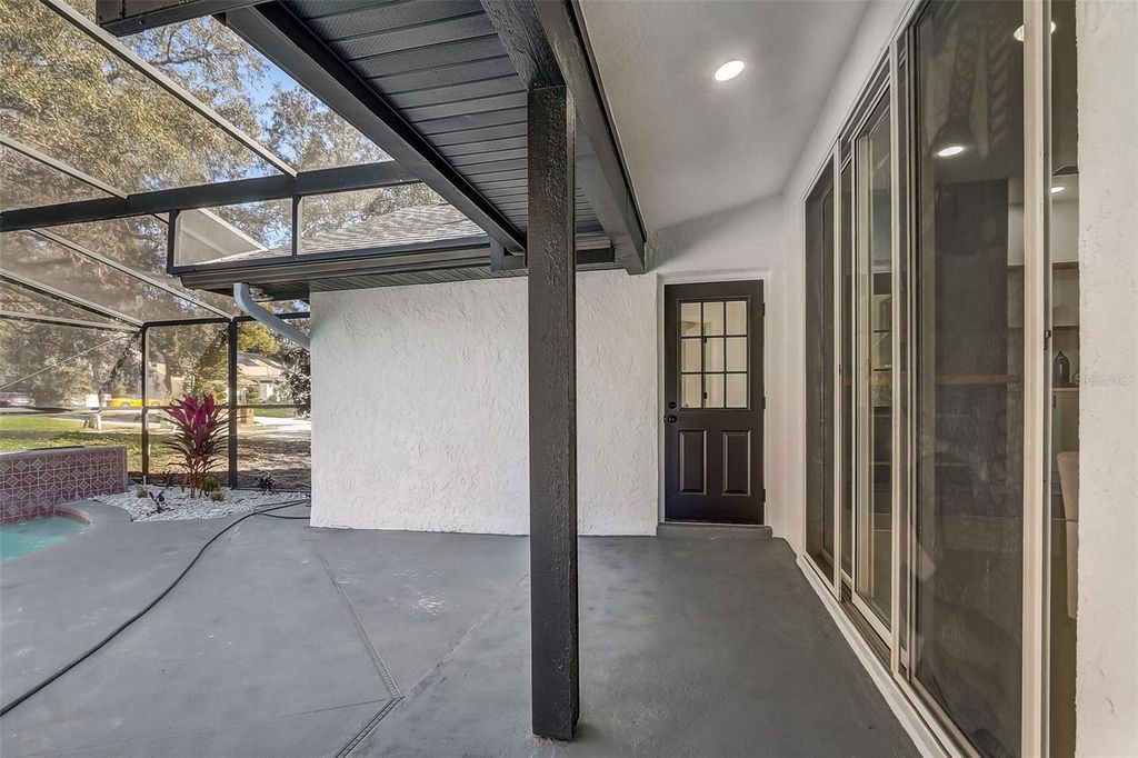 Image 60 of property listing at 7015 OAKMORE LANE, Orlando, FL 32818