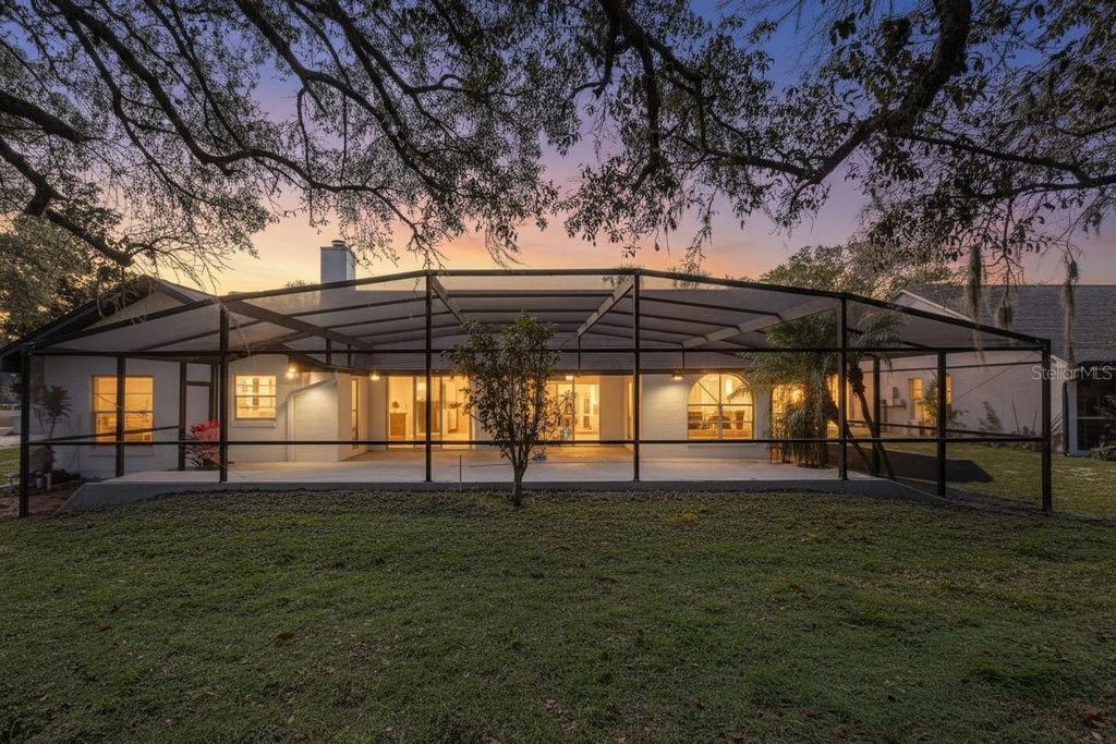 Image 66 of property listing at 7015 OAKMORE LANE, Orlando, FL 32818