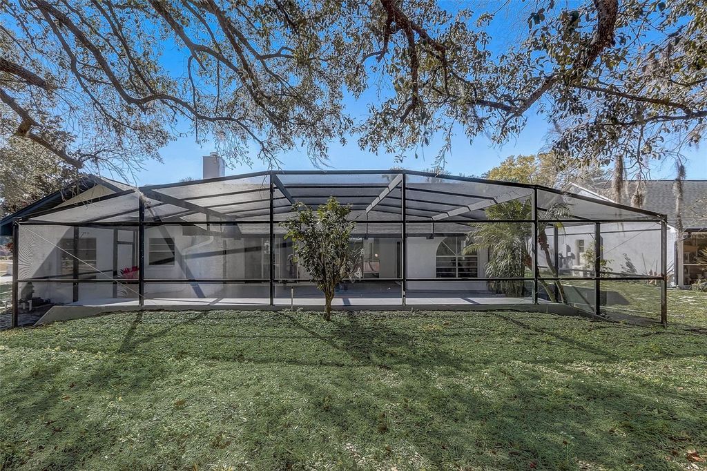 Image 67 of property listing at 7015 OAKMORE LANE, Orlando, FL 32818