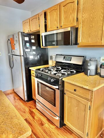 27W705 Windermere Road 3008, Winfield, IL 60190