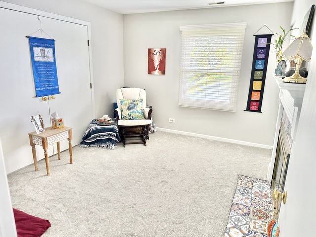 27W705 Windermere Road 3008, Winfield, IL 60190