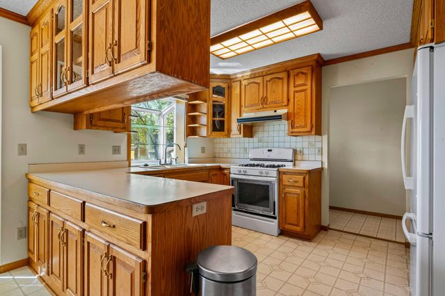 7229 Upper 139th Street W, Apple Valley, MN 55124