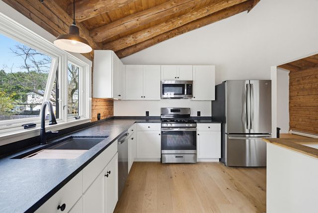 84 New Hampton Road, Franklin, NH 03235