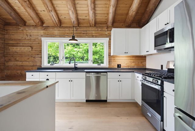 84 New Hampton Road, Franklin, NH 03235