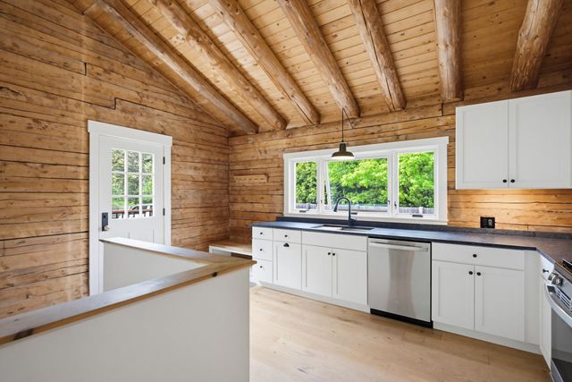 84 New Hampton Road, Franklin, NH 03235