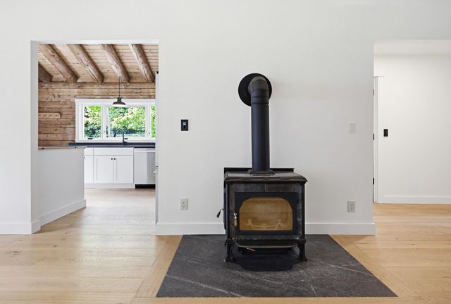 84 New Hampton Road, Franklin, NH 03235
