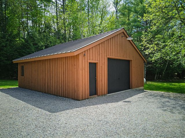84 New Hampton Road, Franklin, NH 03235