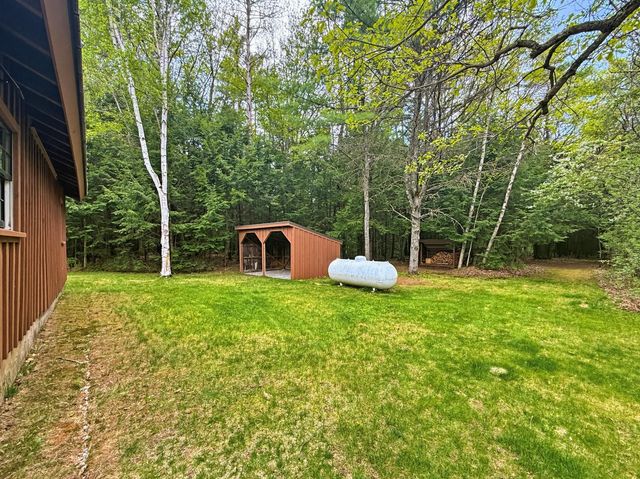 84 New Hampton Road, Franklin, NH 03235