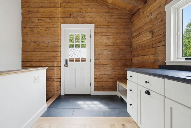 84 New Hampton Road, Franklin, NH 03235