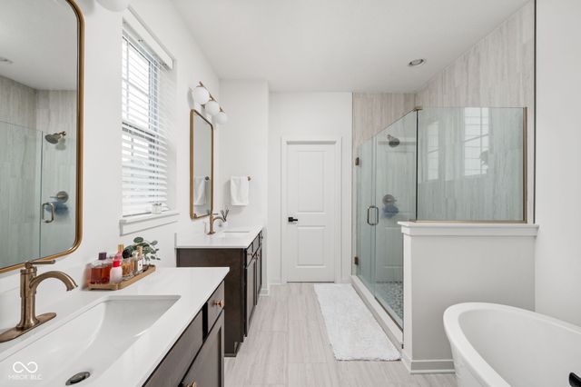 1944 Granville Drive, Westfield, IN 46074