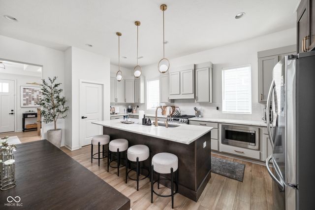 1944 Granville Drive, Westfield, IN 46074