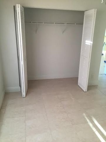 1440 Lake Crystal Drive B, West Palm Beach, FL 33411