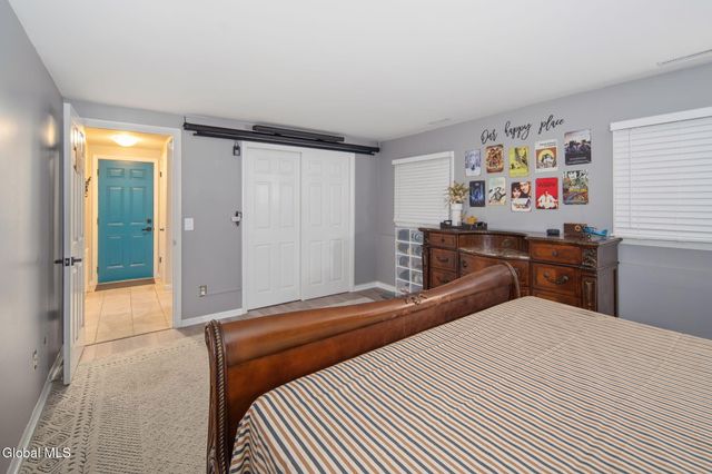 5 Northcrest Drive, Clifton Park, NY 12065