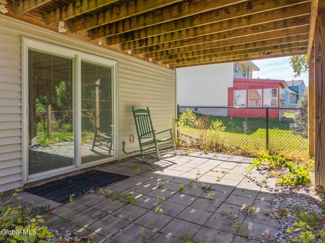 5 Northcrest Drive, Clifton Park, NY 12065