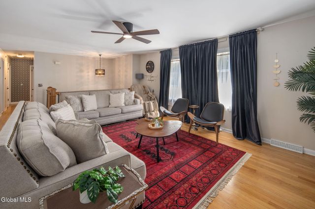 5 Northcrest Drive, Clifton Park, NY 12065