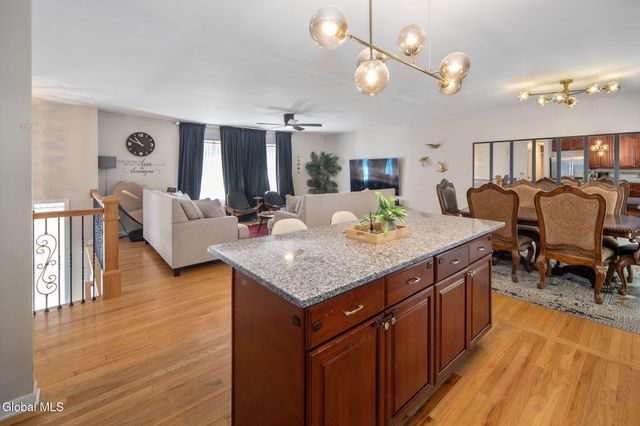 5 Northcrest Drive, Clifton Park, NY 12065