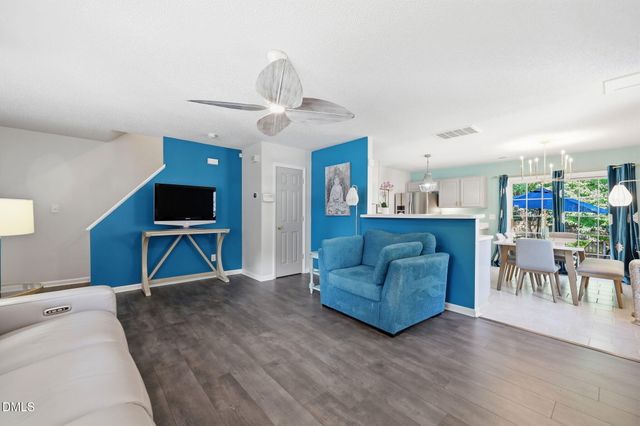 117 Crabwall Court, Holly Springs, NC 27540
