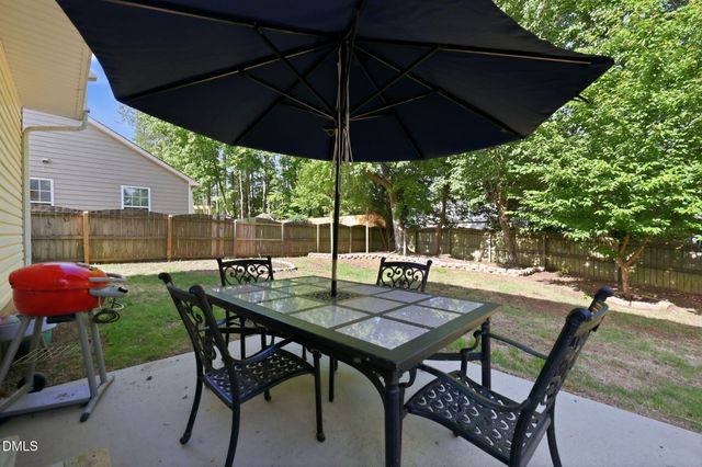 117 Crabwall Court, Holly Springs, NC 27540