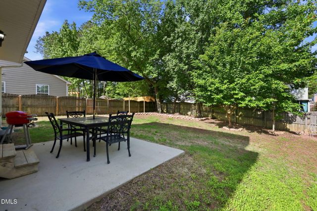 117 Crabwall Court, Holly Springs, NC 27540