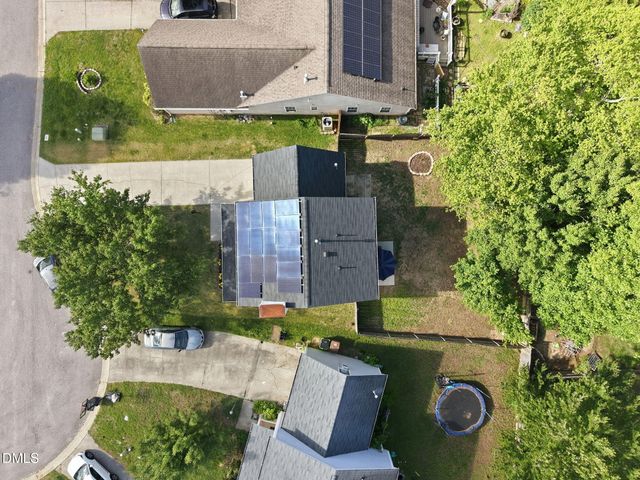 117 Crabwall Court, Holly Springs, NC 27540