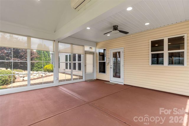 1079 Falling Leaf Street, Fort Mill, SC 29707