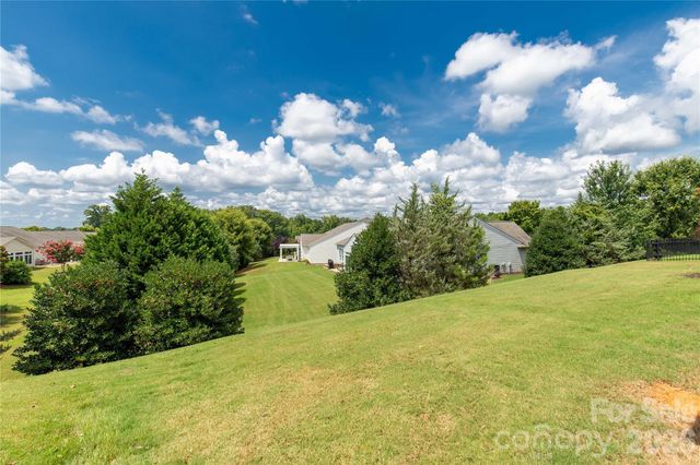 1079 Falling Leaf Street, Fort Mill, SC 29707