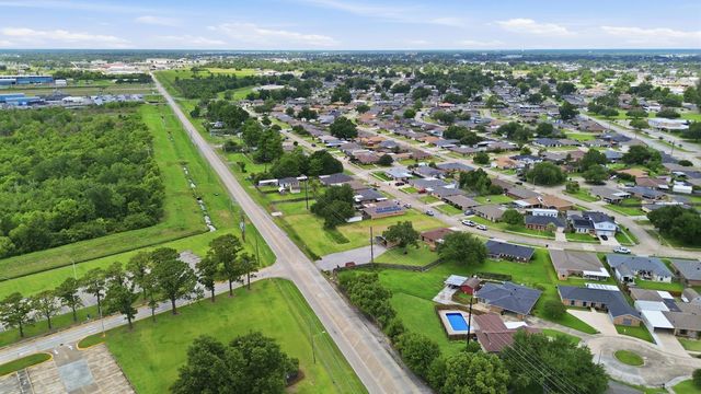 2210 Mary Hughes Drive, Houma, LA 70363