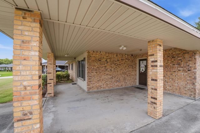 2210 Mary Hughes Drive, Houma, LA 70363