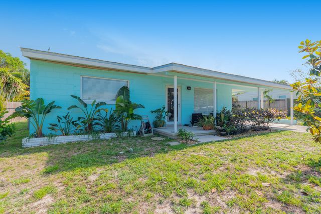 2574 NE Roberta Street, Jensen Beach, FL 34957