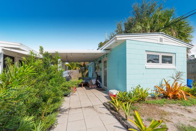 2574 NE Roberta Street, Jensen Beach, FL 34957