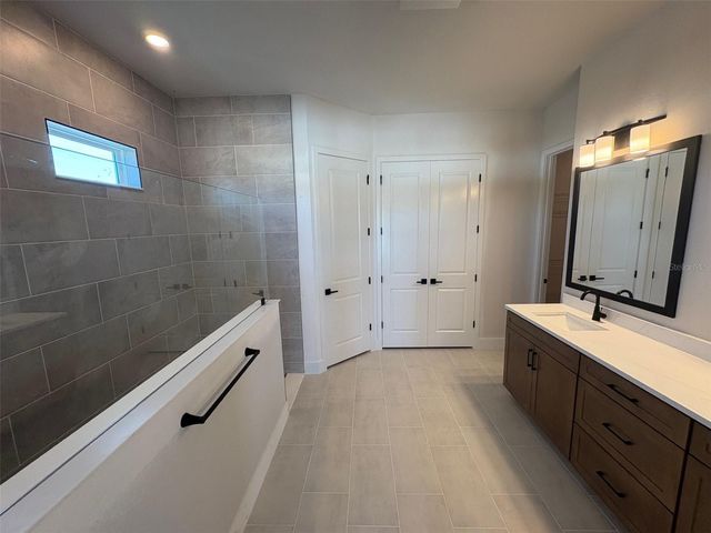 6823 HERON MEADOW DRIVE, Sarasota, FL 34241