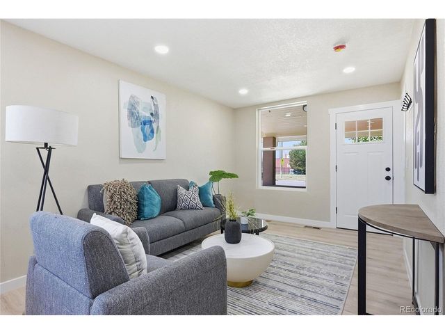 3936 N Steele St, Denver, CO 80205