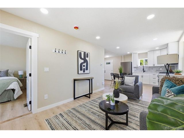 3936 N Steele St, Denver, CO 80205