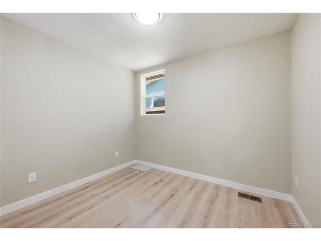 3936 N Steele St, Denver, CO 80205