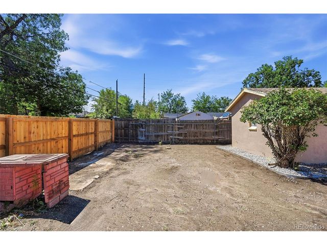 3936 N Steele St, Denver, CO 80205