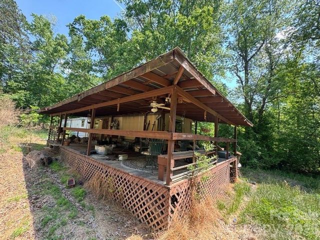 159 Hunterpond Lane, Statesville, NC 28677