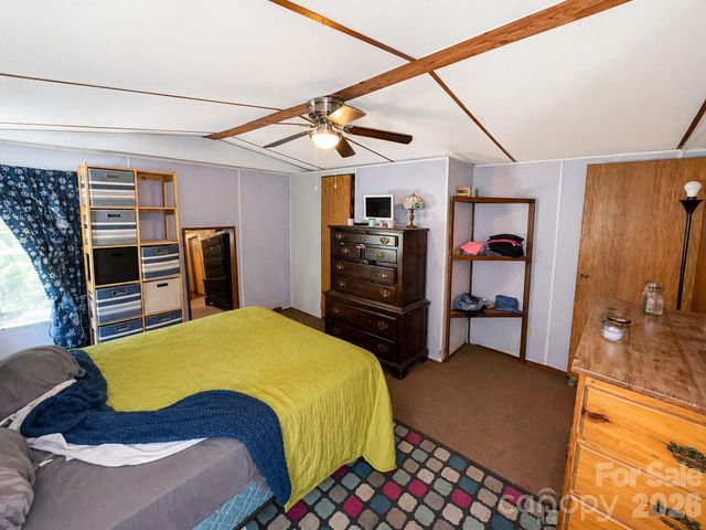 159 Hunterpond Lane, Statesville, NC 28677