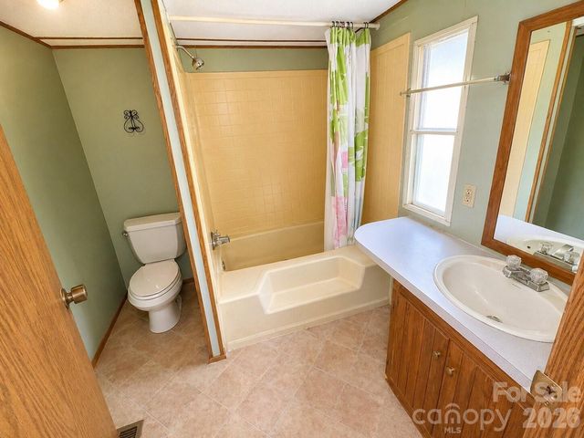 159 Hunterpond Lane, Statesville, NC 28677